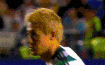 无缘欧冠罪人?日本国脚失单刀绝杀+点球战罚丢 致队损失1500万镑